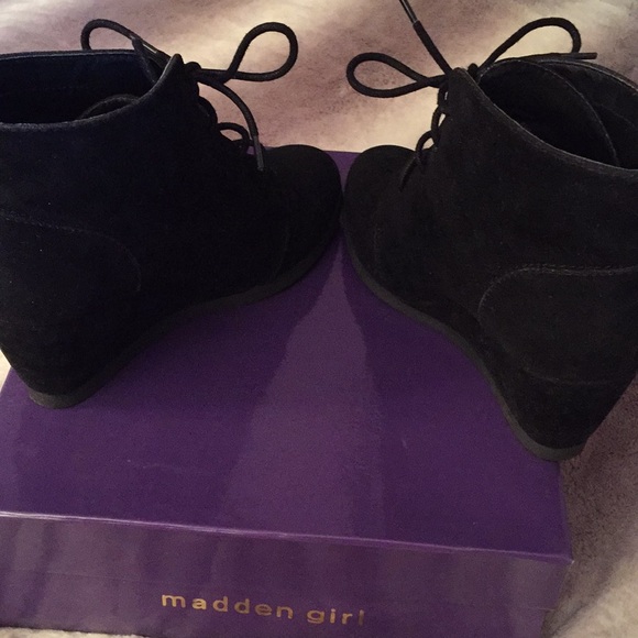 Madden Girl wedge booties - Picture 4 of 7